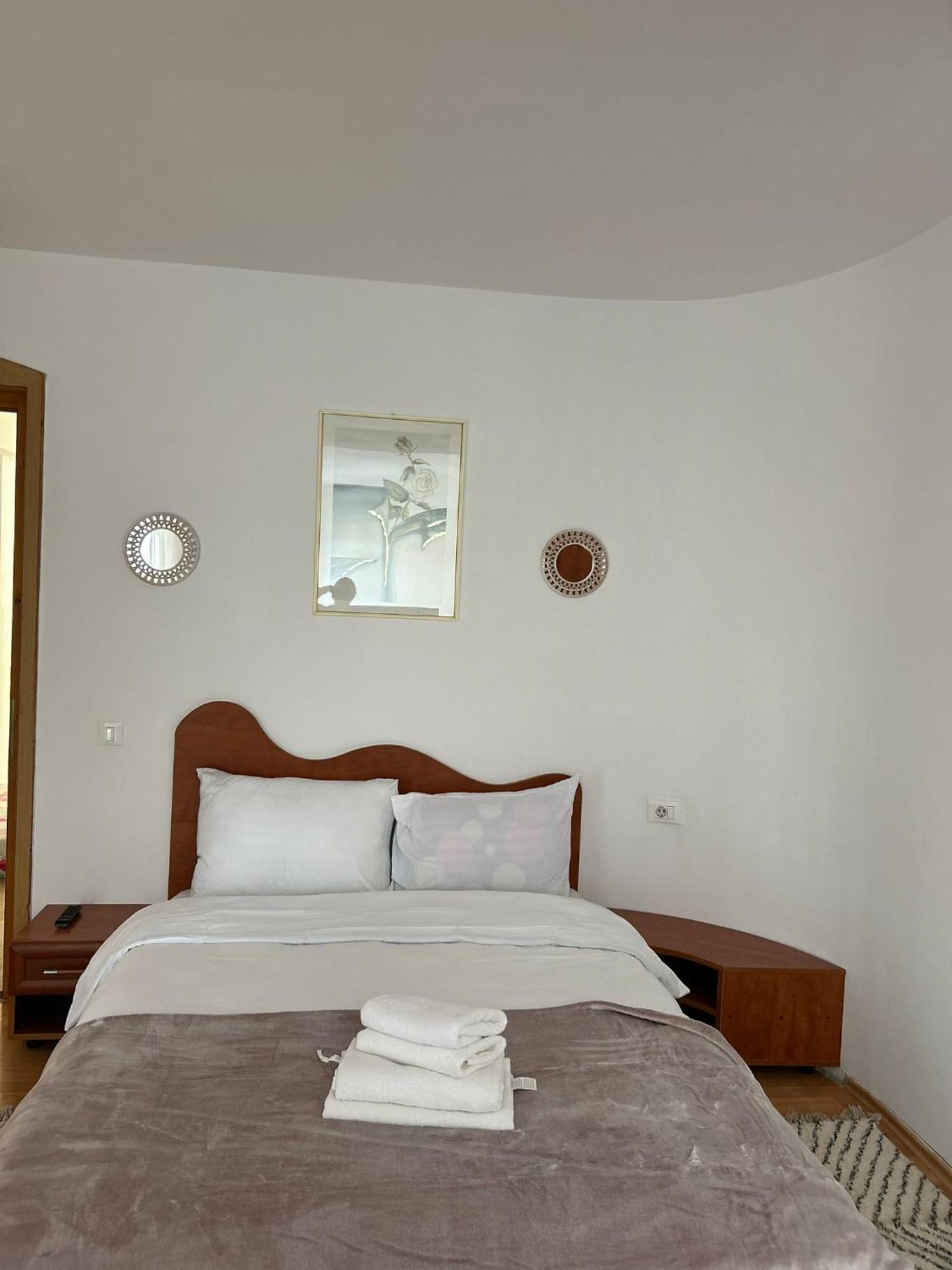 Ambra Room'S Brasov Bagian luar foto