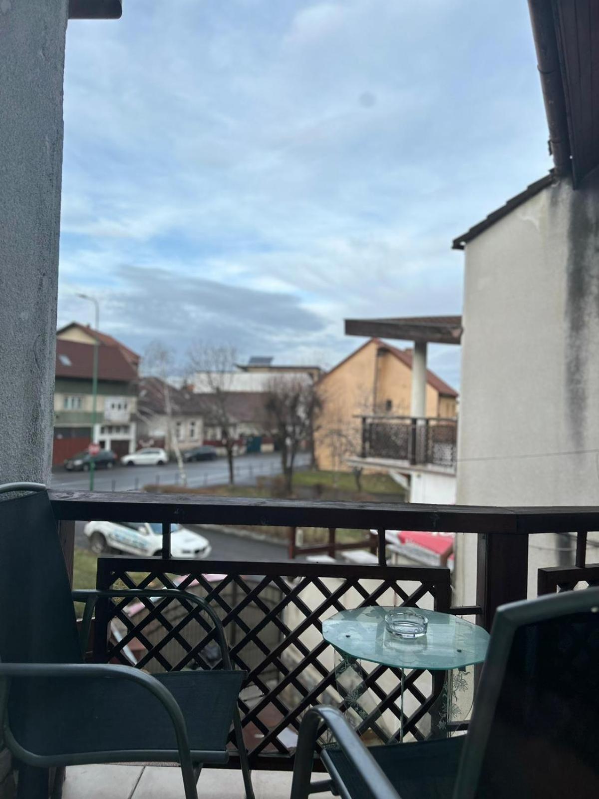 Ambra Room'S Brasov Bagian luar foto
